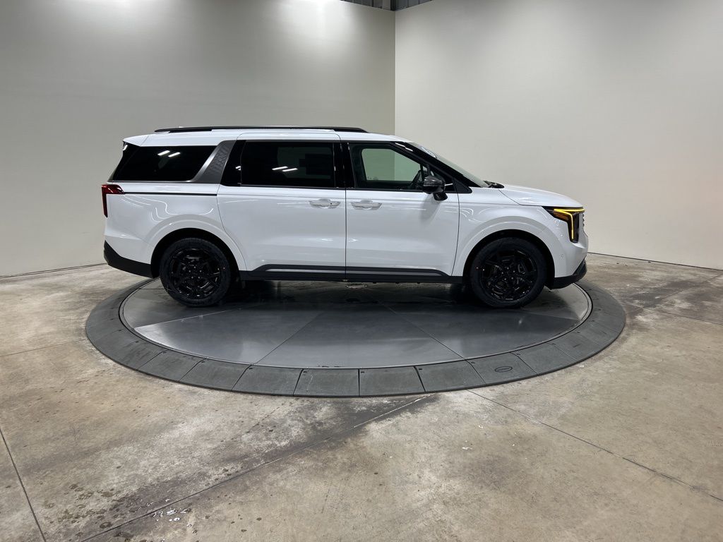 new 2026 Kia Carnival Hybrid car, priced at $1,164,713