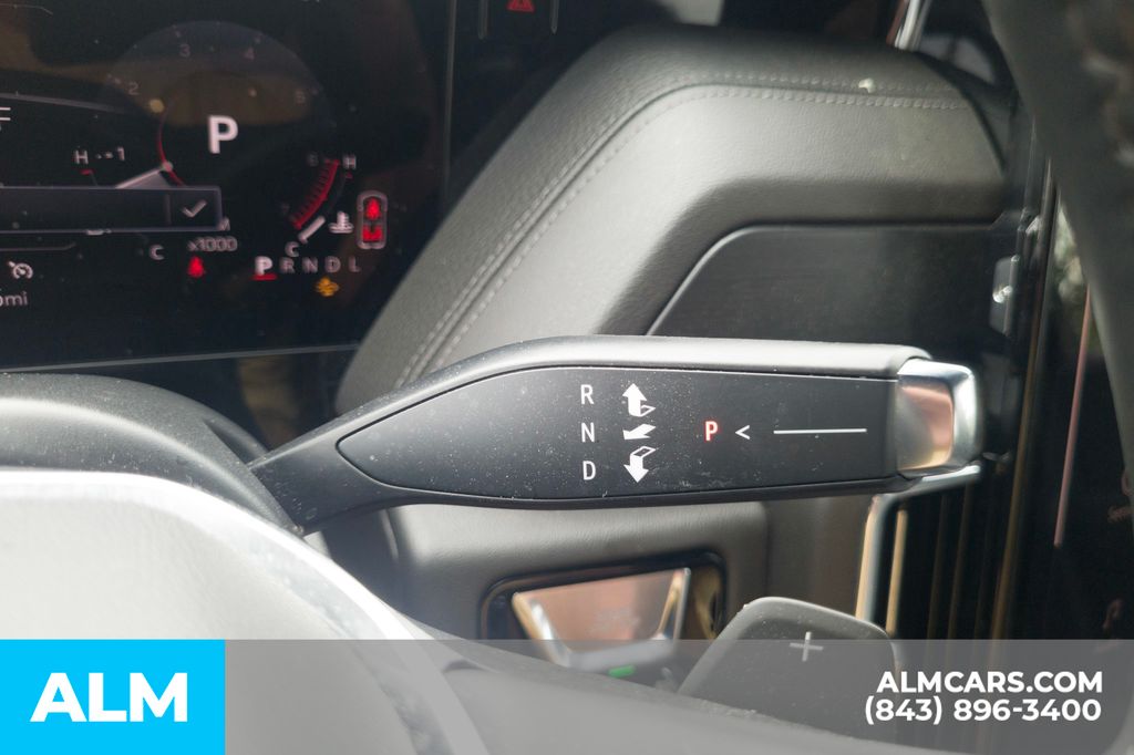 Used 2025 Onyx Black GMC Denali image 30