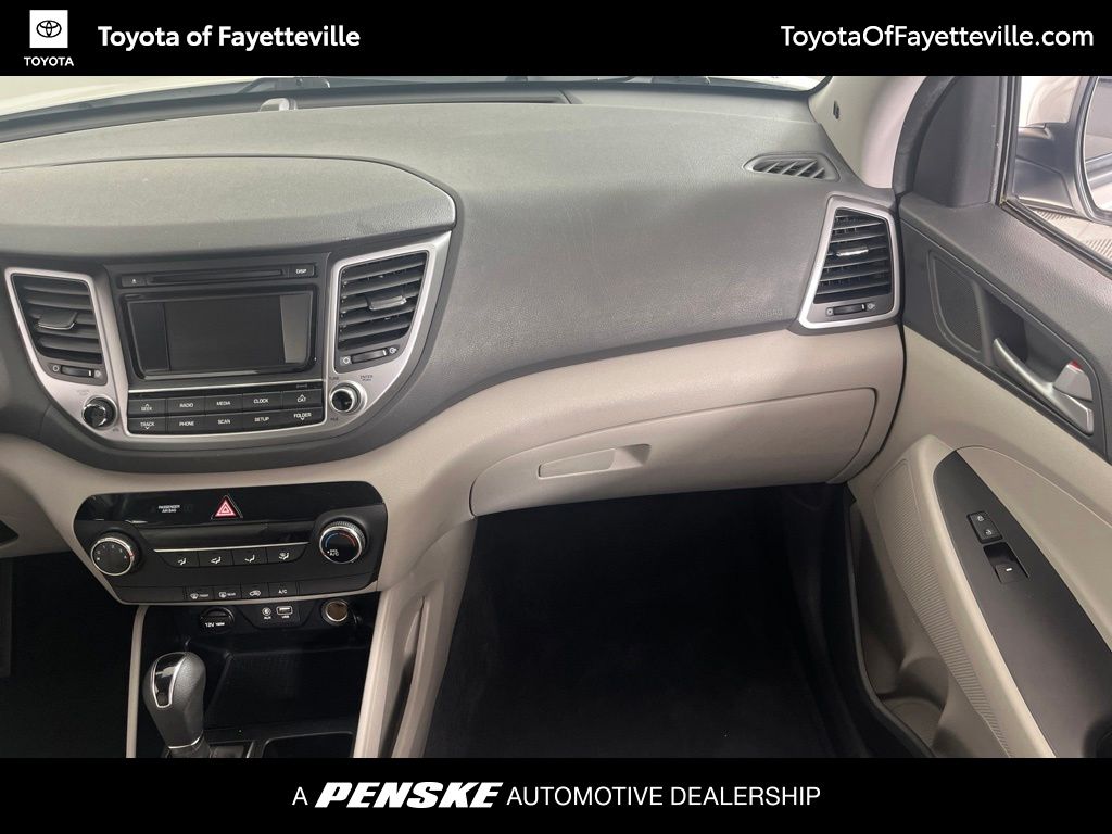 Thumbnail: 2016 Hyundai Tucson - 18