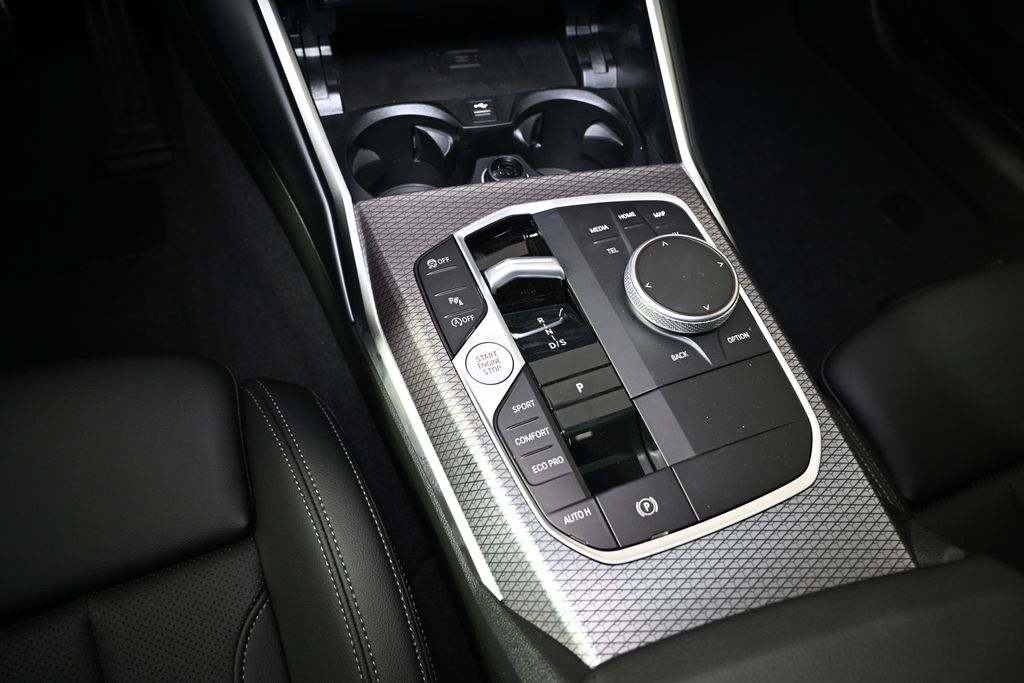 Thumbnail: 2025 BMW 3 Series - 19