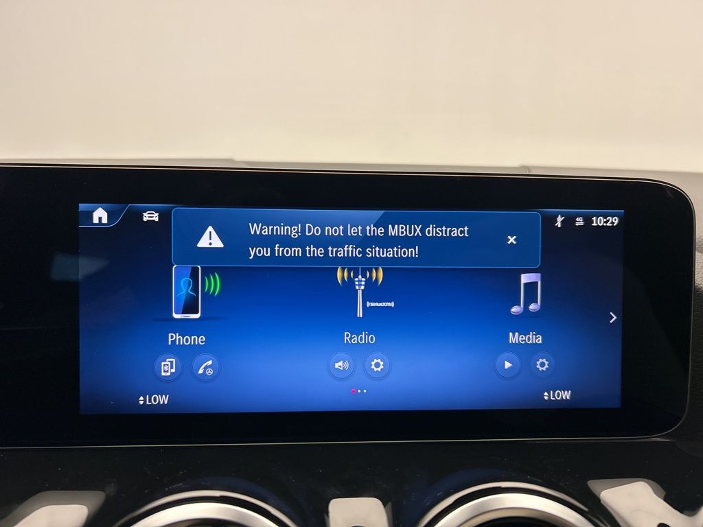 Thumbnail: 2025 Mercedes-Benz GLA - 17