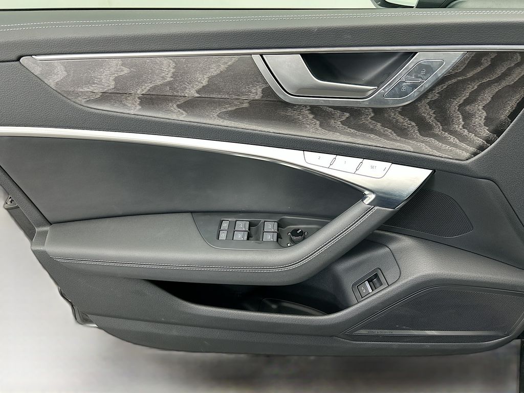 Thumbnail: 2025 Audi A6 - 23