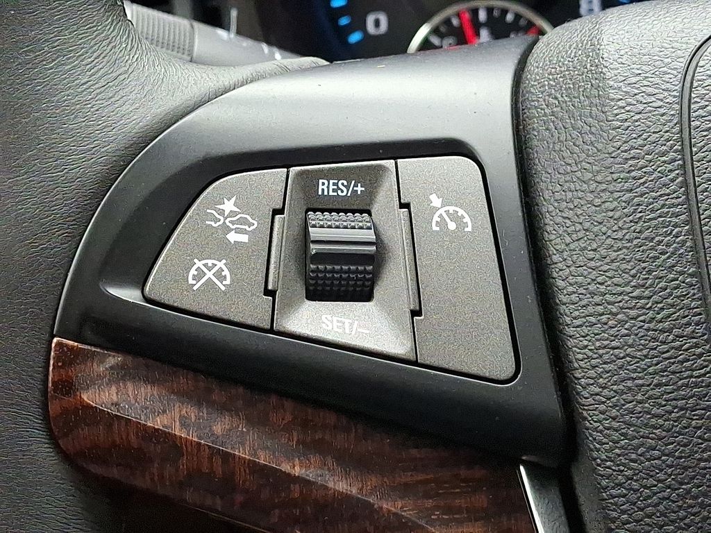 Thumbnail: 2013 Chevrolet Malibu - 22