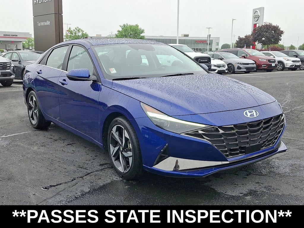 2022 Hyundai Elantra Limited Edition 4