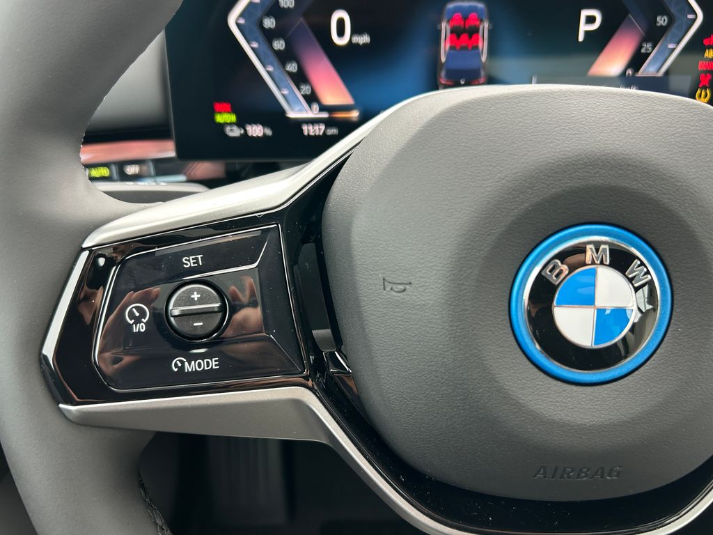 Thumbnail: 2026 BMW i5 - 19