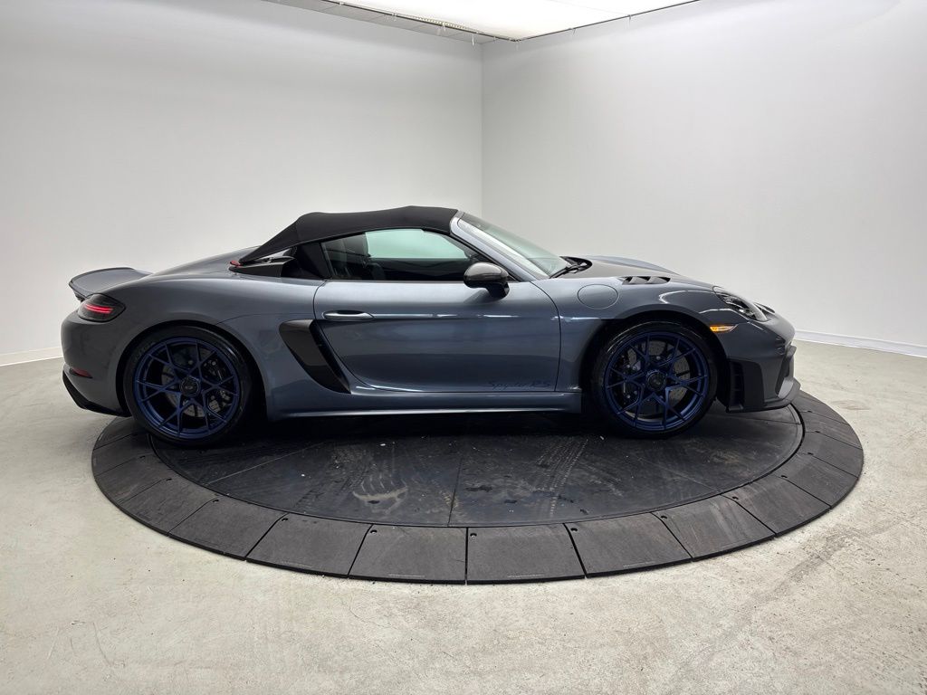 Thumbnail: 2025 Porsche  - 8