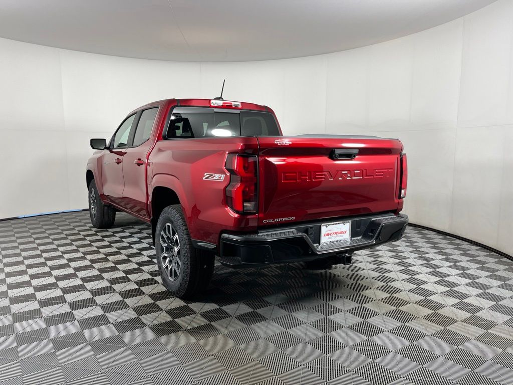 Thumbnail: 2026 Chevrolet Colorado - 15