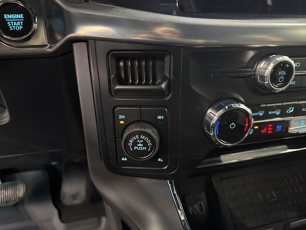 New 2025 White Ford Lariat image 10