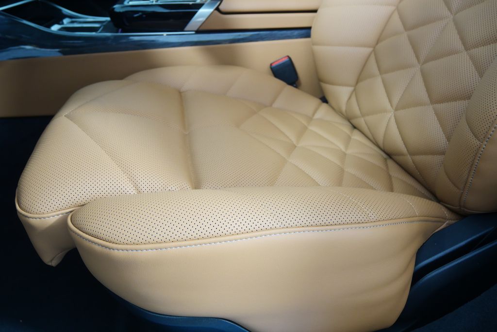 Thumbnail: 2026 BMW 7 Series - 10
