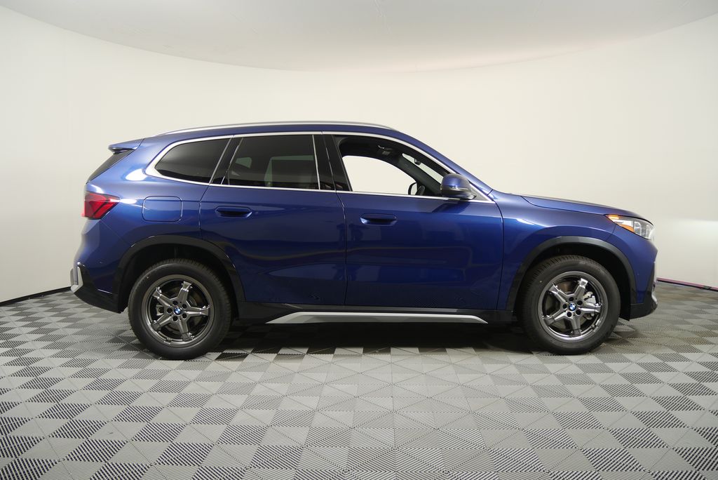 Thumbnail: 2025 BMW X1 - 2
