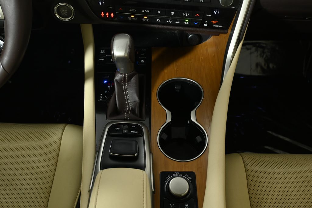 Thumbnail: 2017 Lexus RX - 23