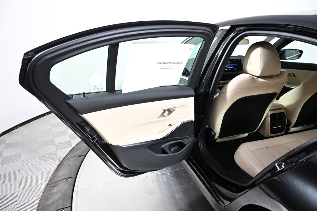 Thumbnail: 2025 BMW 3 Series - 23