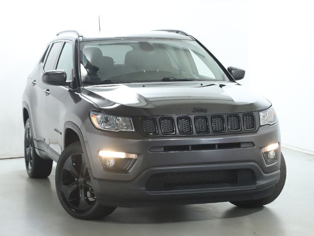 Gray (Granite Crystal Metallic Clearcoat) 2019 Jeep Compass SUV / Crossover Four-Wheel Drive 9-Speed Automatic