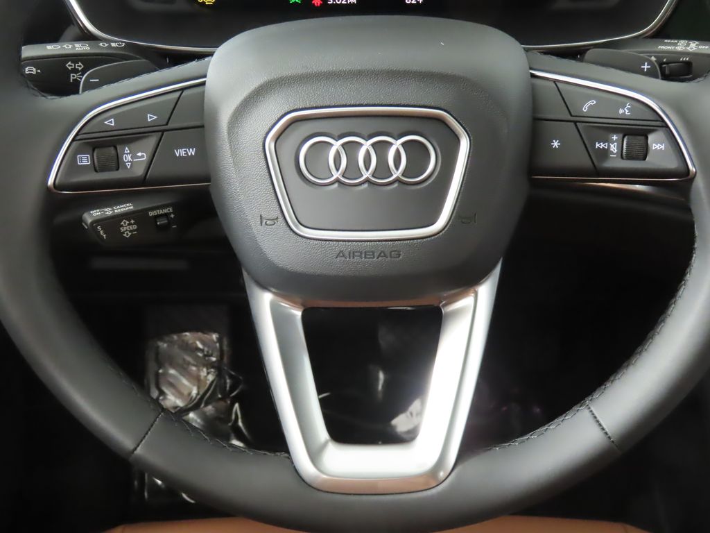 Thumbnail: 2025 Audi Q3 - 15