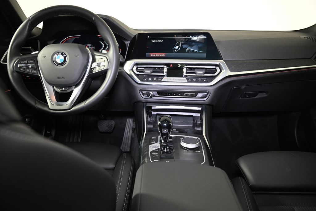 2022 BMW 3 Series 330i xDrive 16