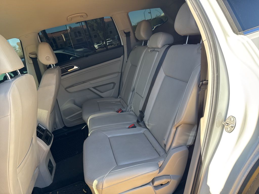 Thumbnail: 2018 Volkswagen Atlas - 10