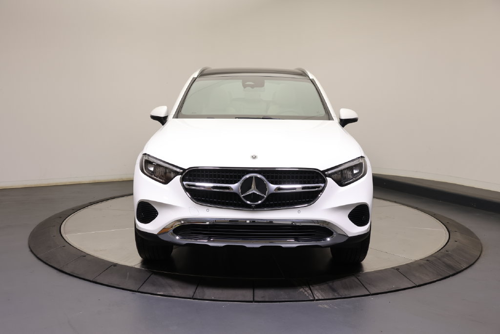 Thumbnail: 2027 Mercedes-Benz GLC - 2