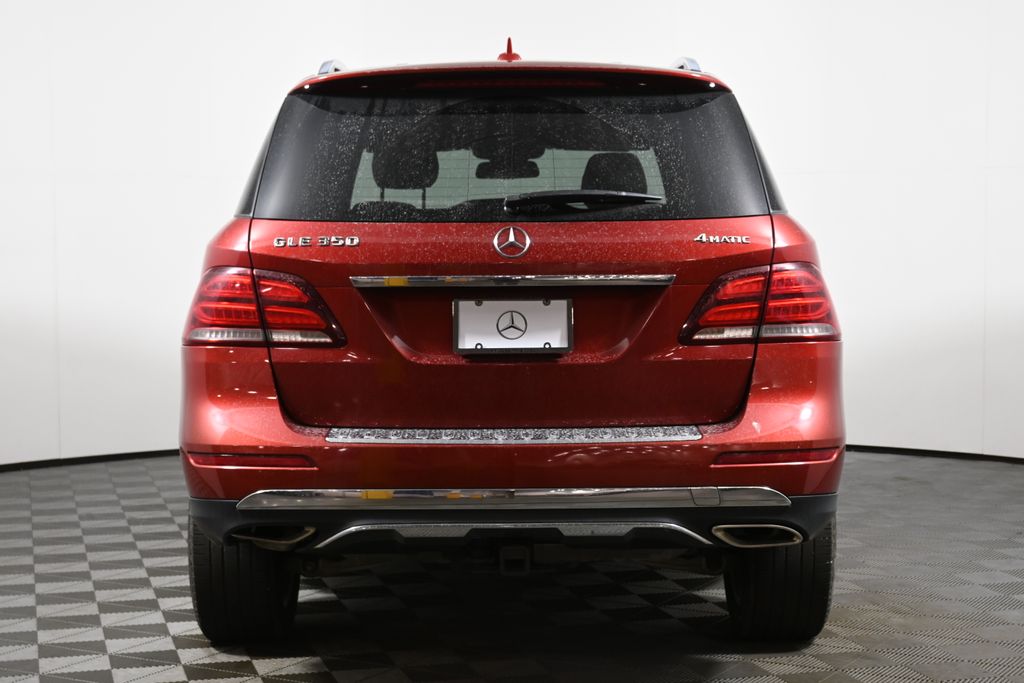 Thumbnail: 2016 Mercedes-Benz GLE - 9