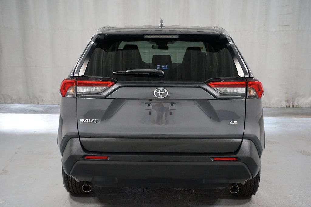 Thumbnail: 2022 Toyota RAV4 - 7
