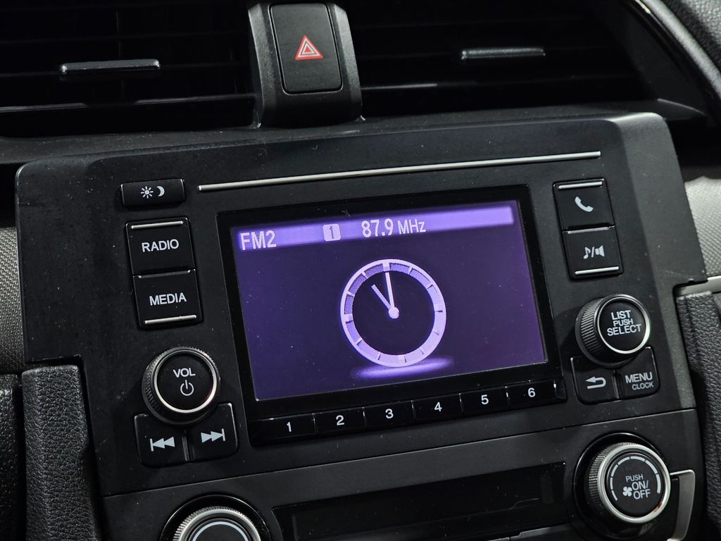 Used 2018  Honda LX image 27