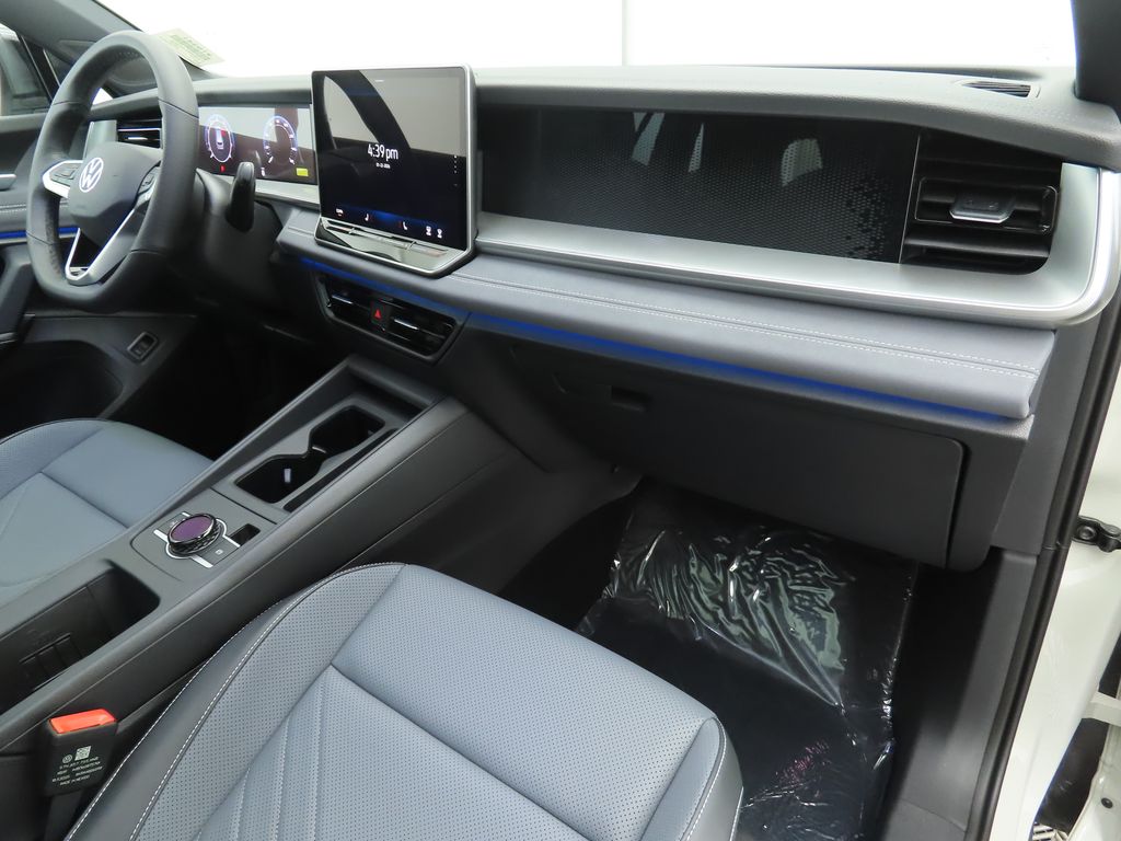 Thumbnail: 2026 Volkswagen Tiguan - 17