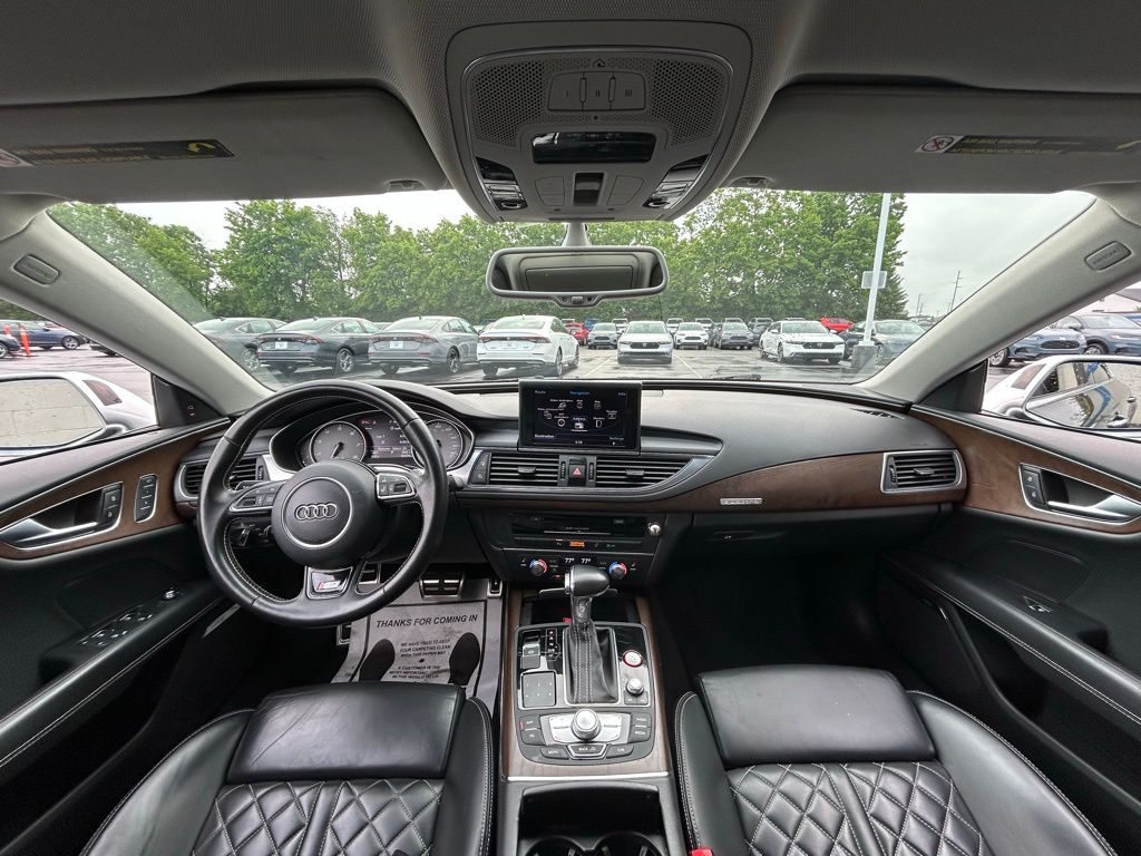 Thumbnail: 2014 Audi S7 - 12