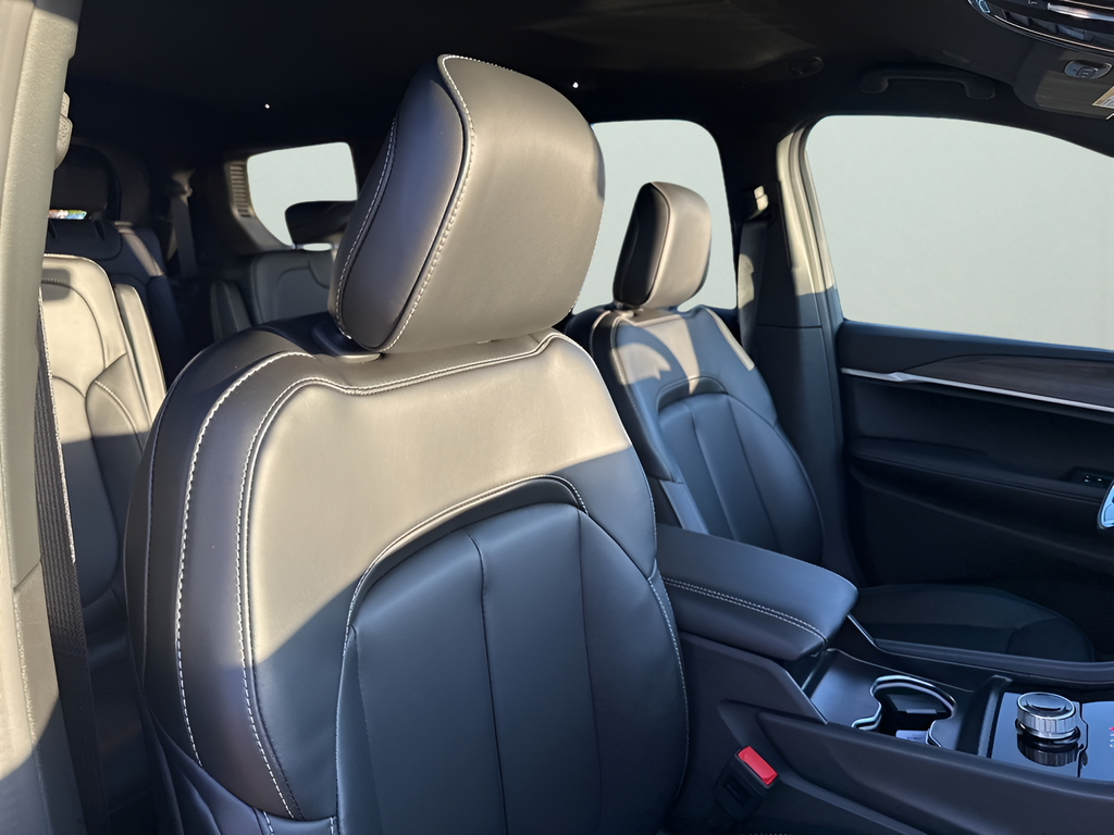 New Car 2025 Jeep Grand Cherokee L  Limited For Sale Under $50,000 In Austin, Texas