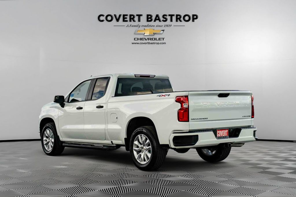 Used Car 2022 Chevrolet Silverado 1500 Ltd  Custom For Sale Under $30,000 In Austin, Texas