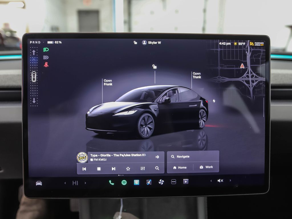 Thumbnail: 2025 Tesla Model 3 - 14