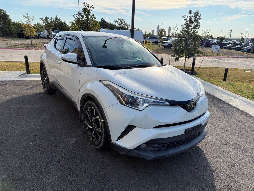 Thumbnail: 2018 Toyota C-HR - 3