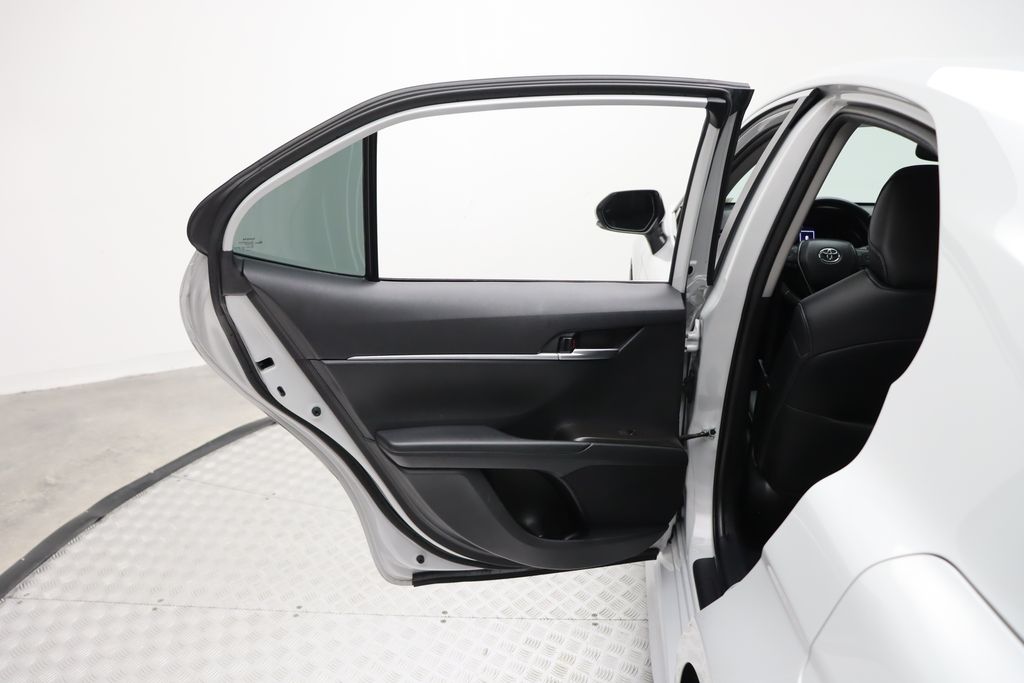 2024 Toyota Camry SE 21