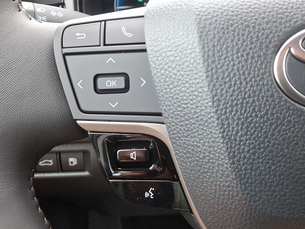 Thumbnail: 2025 Toyota Camry - 20