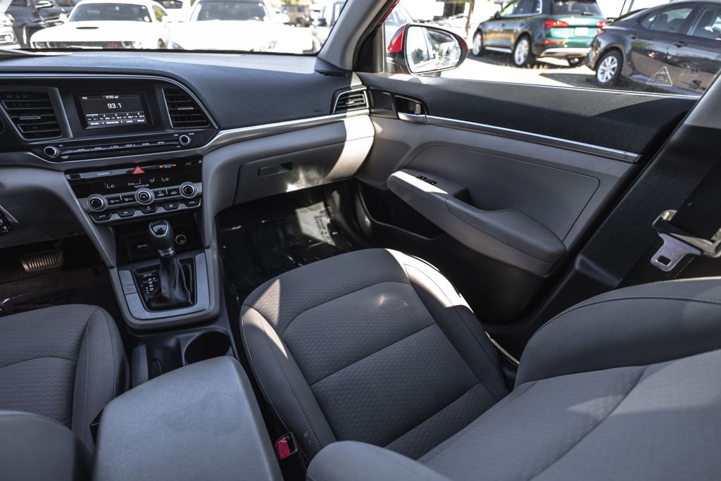 2020 Hyundai Elantra SE thumbnail 20
