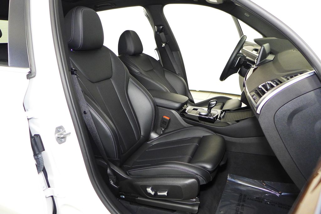 Thumbnail: 2023 BMW X3 - 19