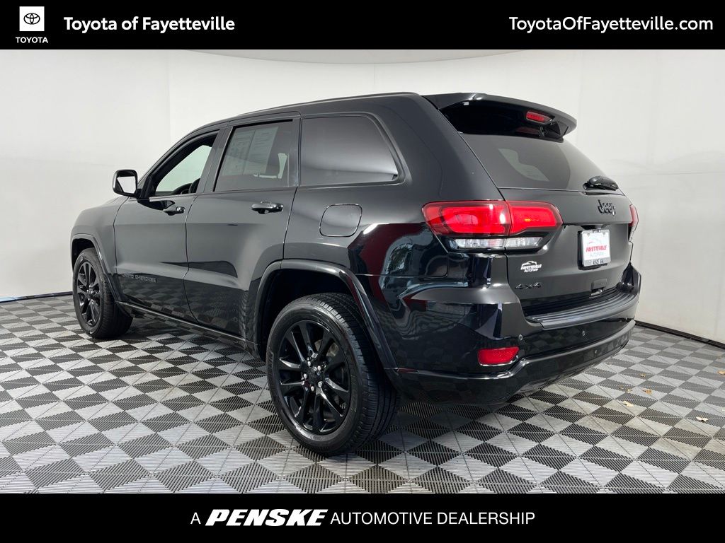 Thumbnail: 2019 Jeep Grand Cherokee - 3