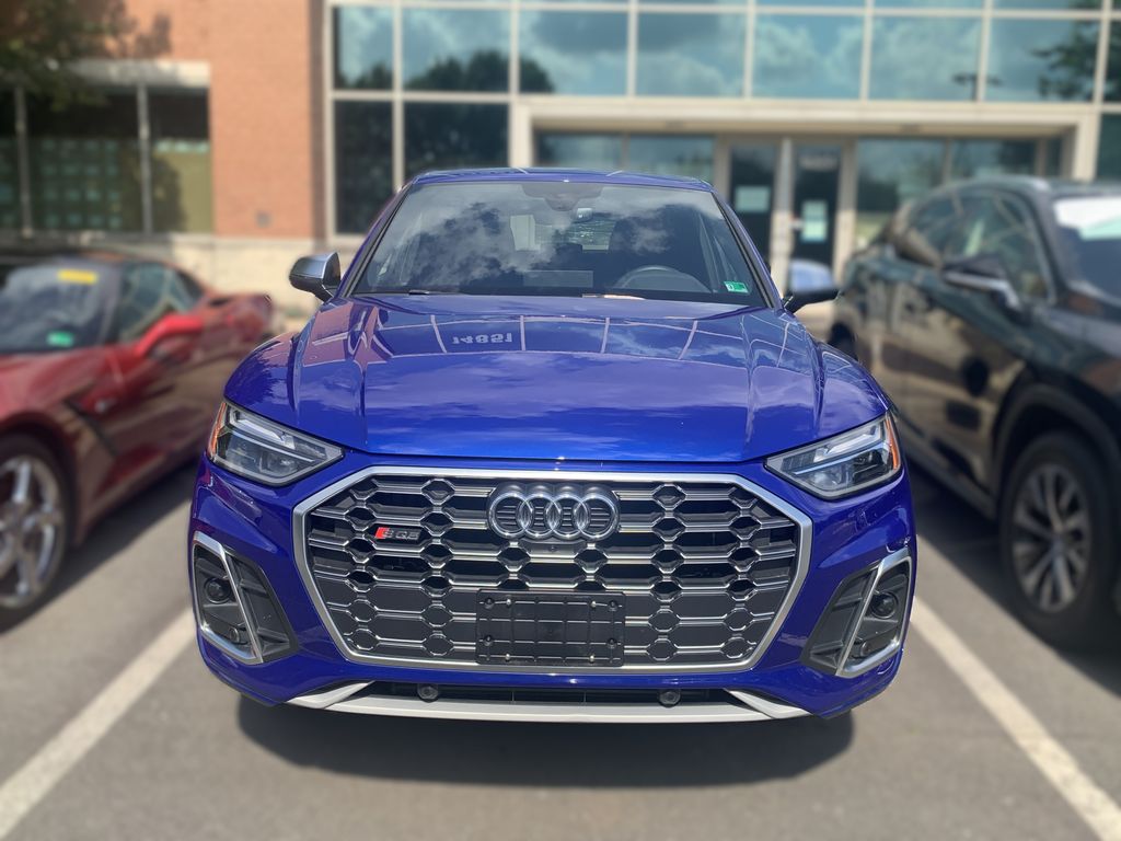 Thumbnail: 2022 Audi SQ5 - 2