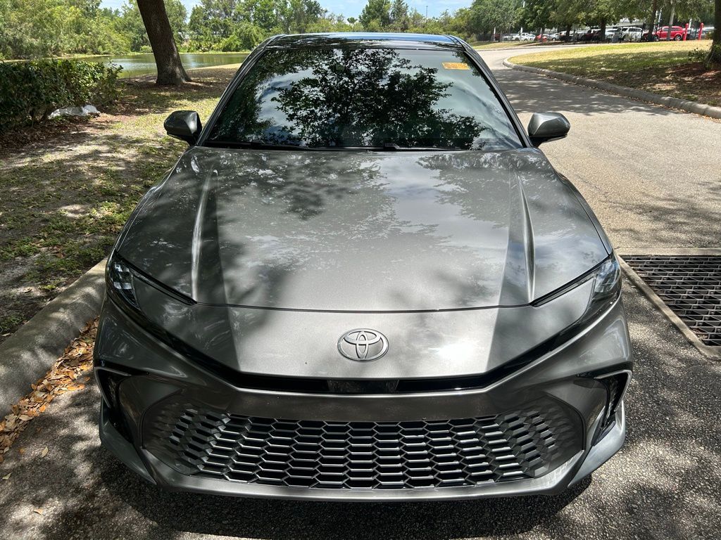 2025 Toyota Camry XSE 8