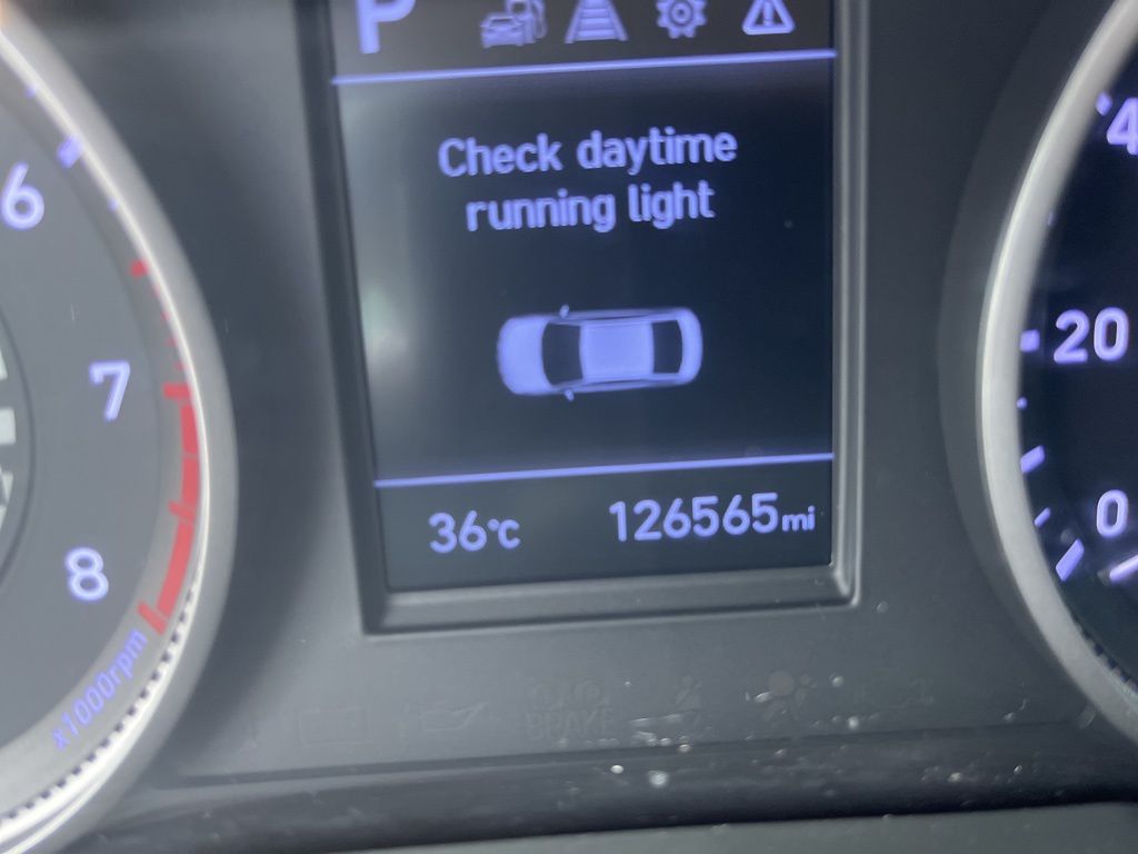 2020 Hyundai Elantra SEL 5