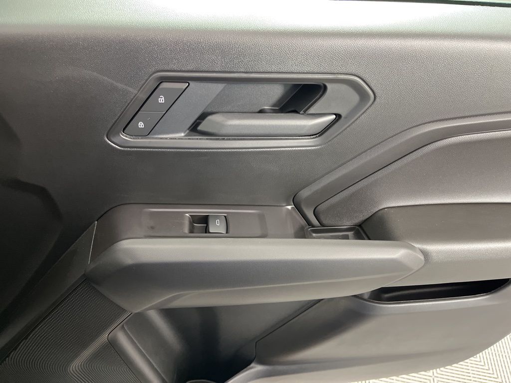 Thumbnail: 2026 Chevrolet Colorado - 11