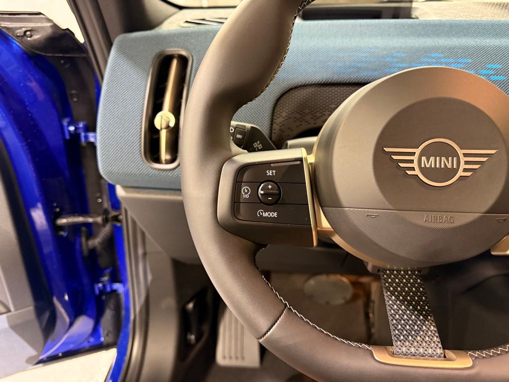 Thumbnail: 2025 MINI Cooper Countryman - 13