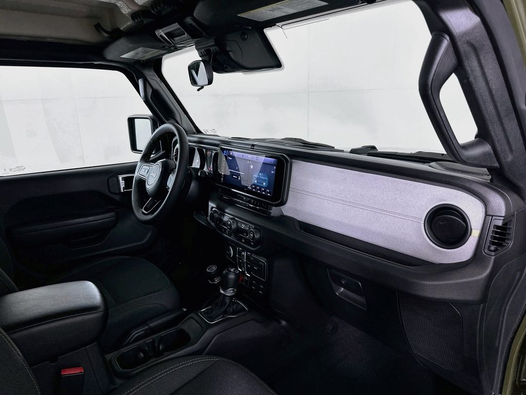 Thumbnail: 2024 Jeep Wrangler - 26