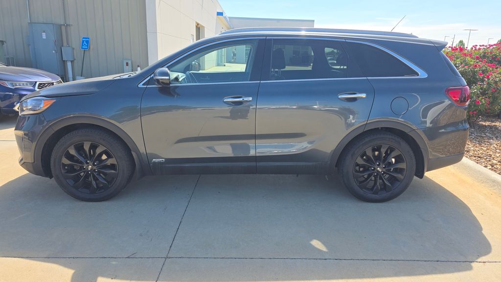 Used 2020 Kia Sorento EX with VIN 5XYPHDA5XLG659047 for sale in Kansas City