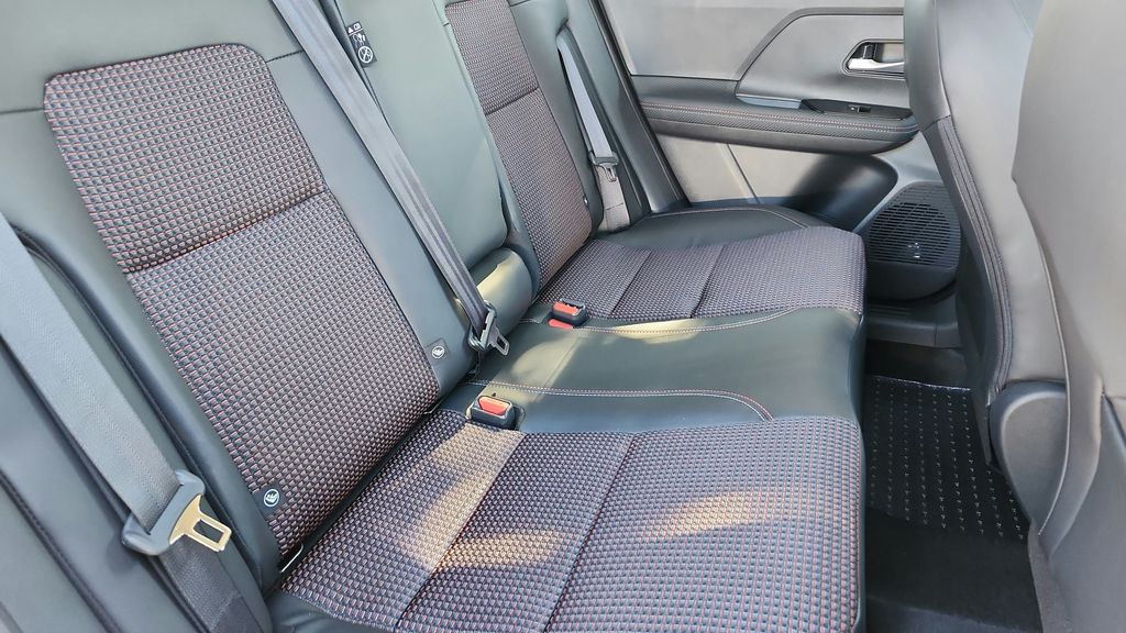 2025 Nissan Kicks