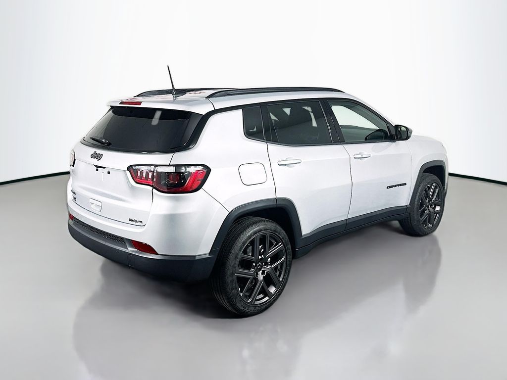 New 2026 Silver Jeep Latitude Altitude image 7