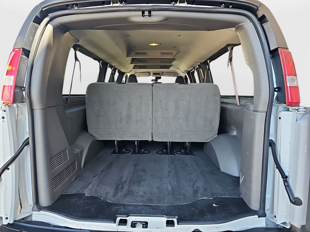 Used 2025 GMC Savana 3500 Van