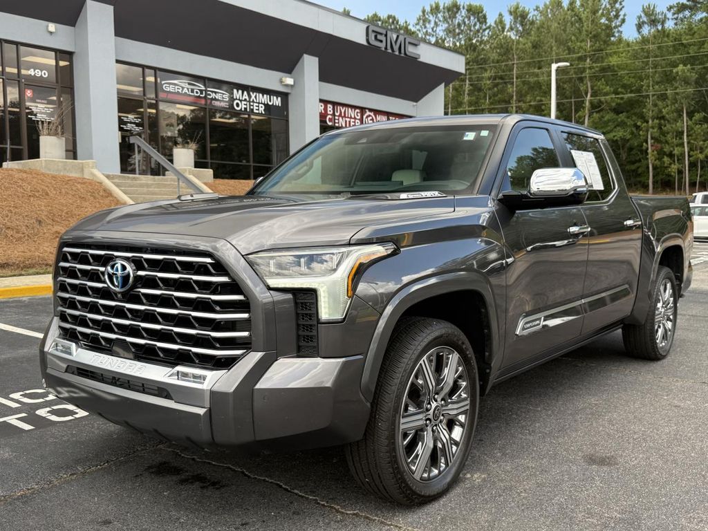 2024 Toyota Tundra Hybrid Capstone