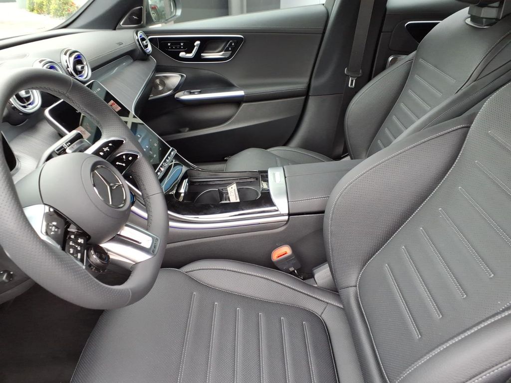 New 2026 MANUFAKTUR Alpine Grey Mercedes-Benz C 43 AMG® image 14