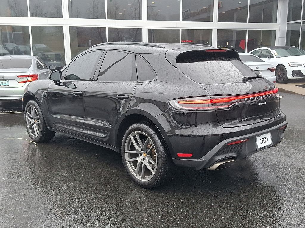 Thumbnail: 2022 Porsche Macan - 6
