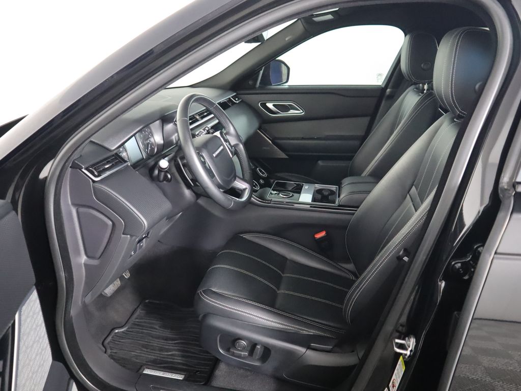 Thumbnail: 2020 Land Rover Range Rover Velar - 19