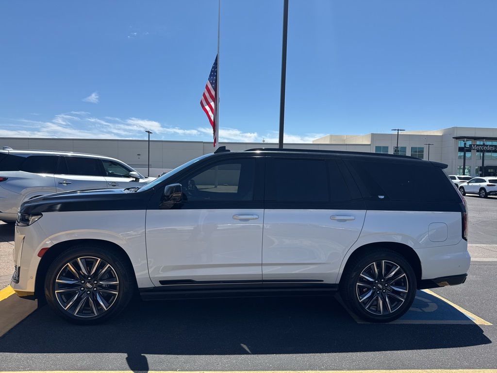 Thumbnail: 2021 Cadillac Escalade - 4